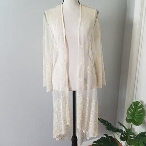 Honey Punch lace kimono S/M